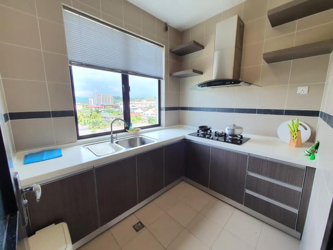 Aa Residen Luxury Condo Homestay 18Mins Walk Tanjung Aru Beach & Golf Course, Not Beach Side Resort Kota Kinabalu Ngoại thất bức ảnh